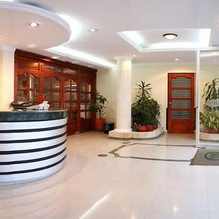Casa Madrigal Hotel Пасто Екстериор снимка