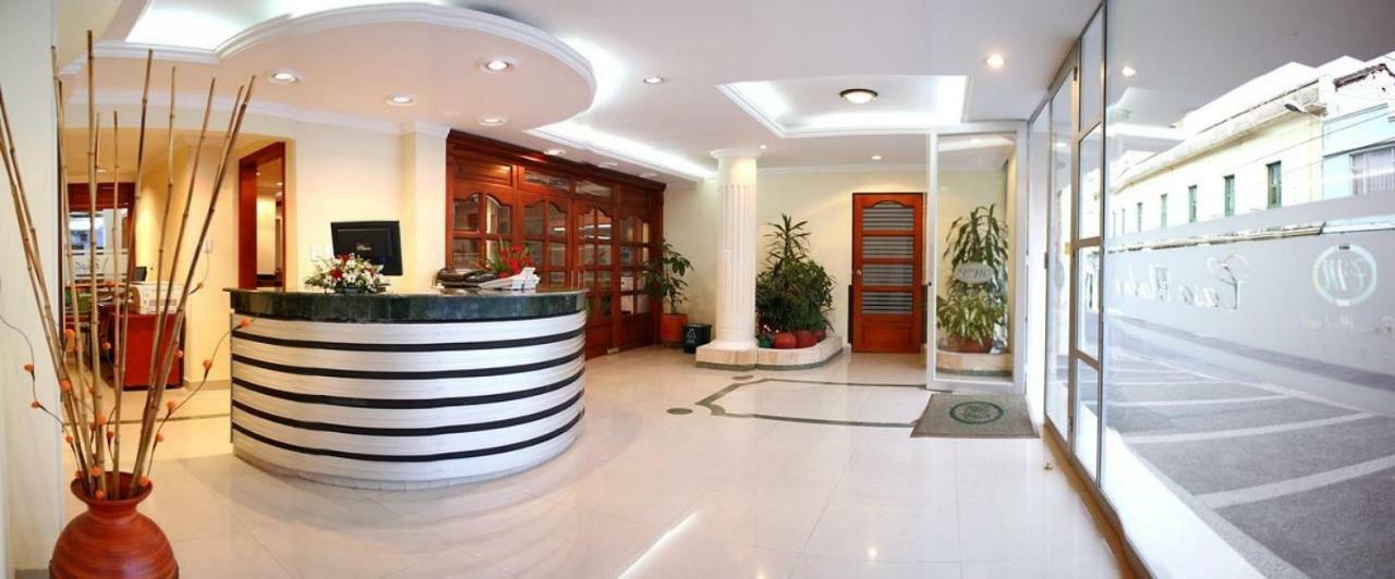Casa Madrigal Hotel Пасто Екстериор снимка